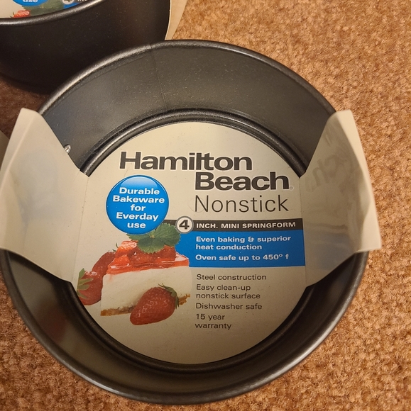NWT Set of 3 Mini Springform 4in Bakeware - Picture 2 of 3